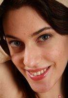 Alice Hodges from ATK Natural & Hairy
