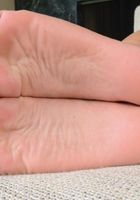 Amirah Adara Shows Off Her Small Feet, Amirah Adara (ami007) ATK Petites: Amirah Adara (Amirah Adara Shows Off Her Small Feet)