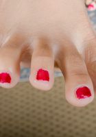 Asian Cindy shows her feet, Cindy Starfall (cin030) ATK Petites: Cindy Starfall (Asian Cindy shows her feet)