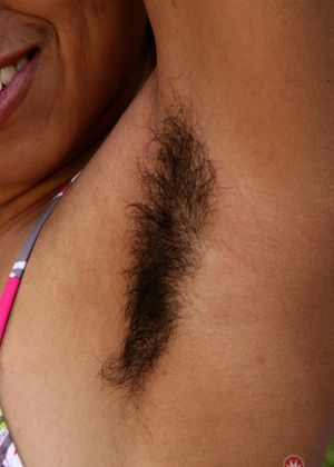 Elise Cunningham from ATK Natural & Hairy