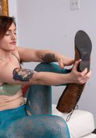 Lauren Laurent from ATK Natural & Hairy