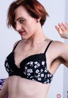 Lauren Laurent from ATK Natural & Hairy