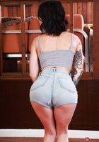 Stevie Moon Jean Shorts Striptease, Stevie Moon (ste080) ATK Galleria: Stevie Moon (Stevie Moon Jean Shorts Striptease)